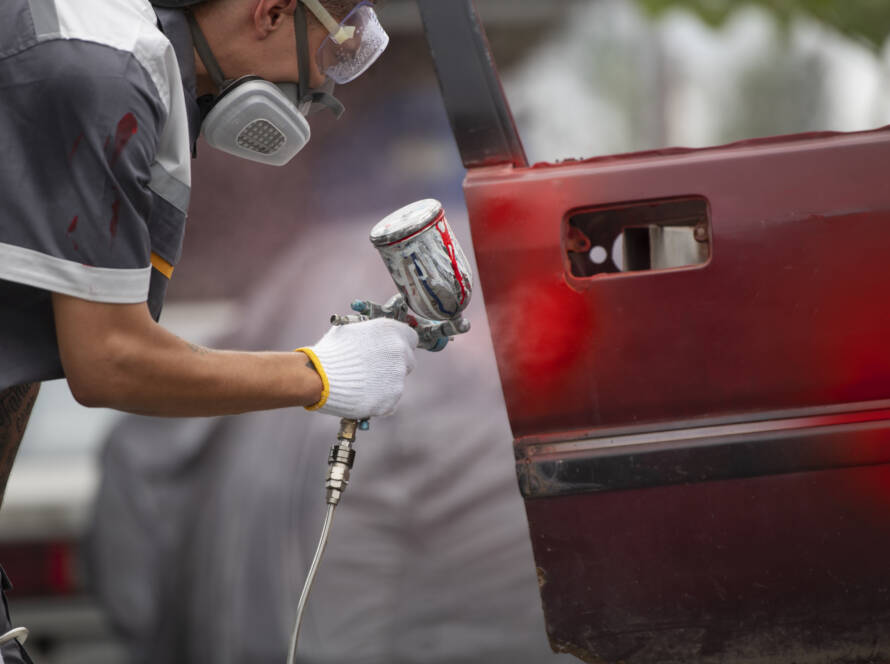 Peintre en carrosserie à Villefranche : L'art de la couleur parfaite